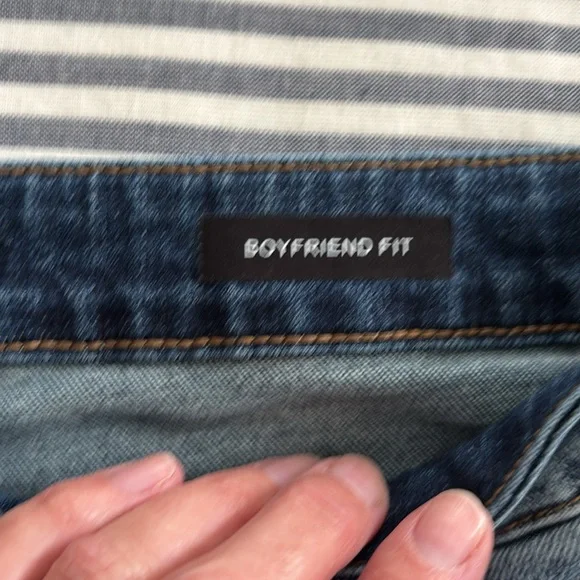 Women’s Judy Blue Low Rise Boyfriend Distressed Jeans; Size 14. - Picture 13 of 16